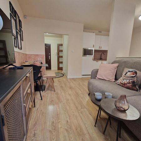 Studio Annabel Еленя-Гура Экстерьер фото